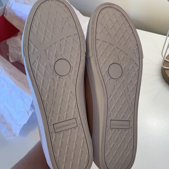 NWT ISAAC MIZRAHI LIVE LIGHT PINK SUEDE CASUAL SNEAKERS - WOMENS 9 - Picture 10 of 10